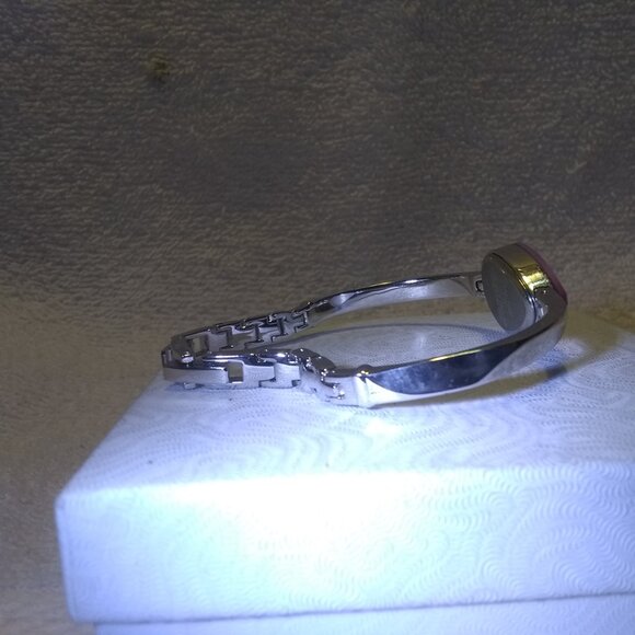 Armitron Now Heart Shape Quartz Watch Pink Dial Silver Bracelet New Bat Great ! - Picture 7 of 11